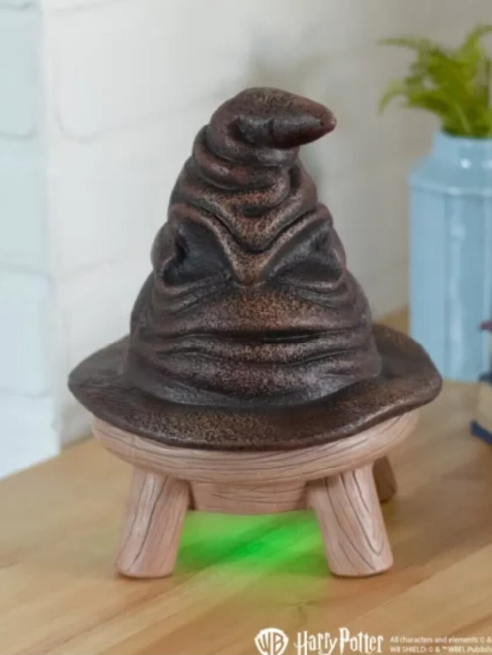 HARRY POTTER SORTING HAT SCENTSY WARMER / TALKING WITH LIGHTS